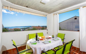 3 Bedroom Stunning Apartment In Krk